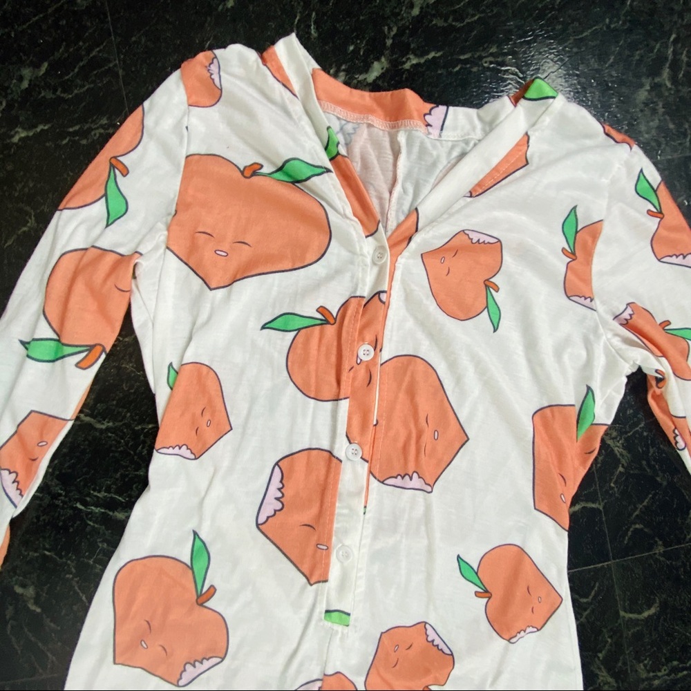 NWOT cute Long sleeve just peachy pj romper